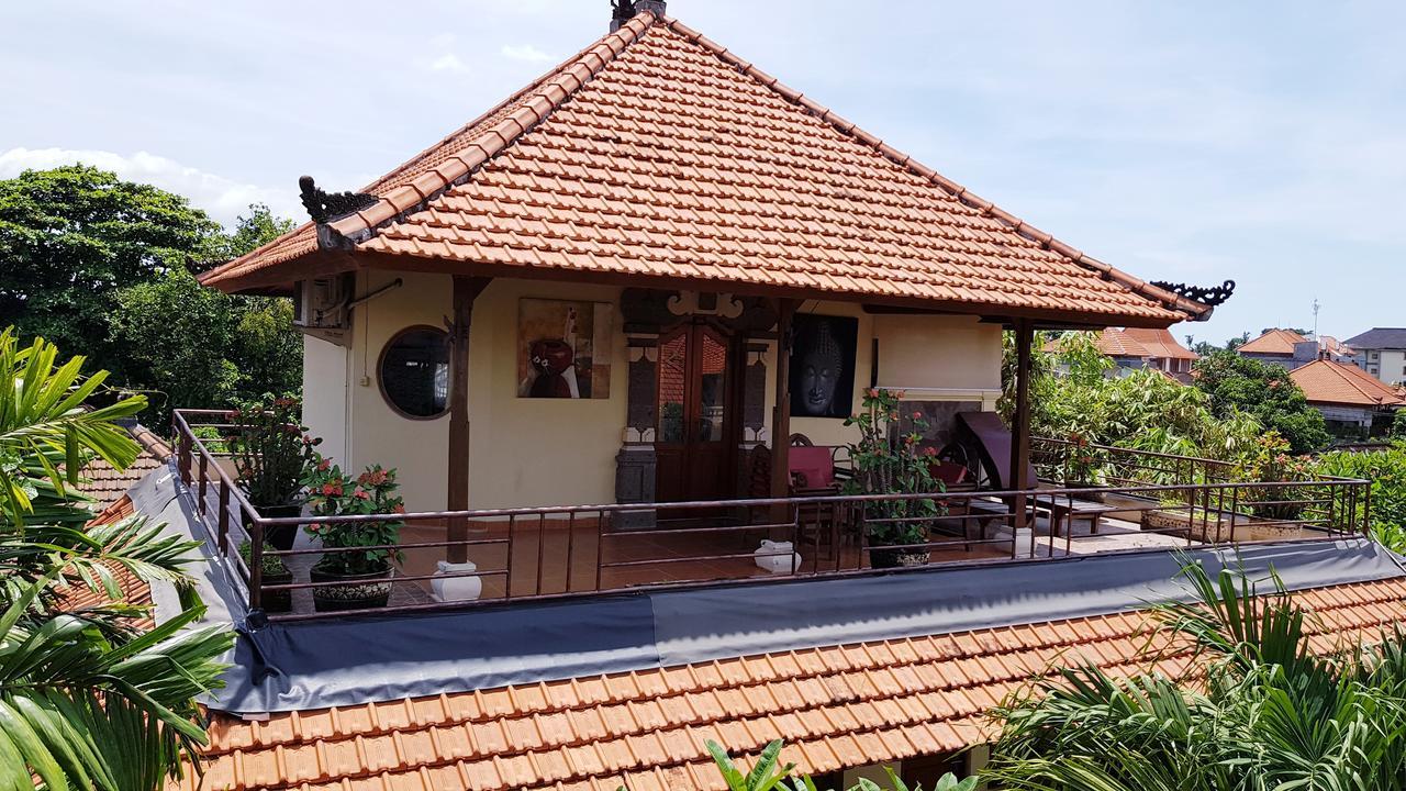 Kusnadi Hotel Legian Exteriör bild