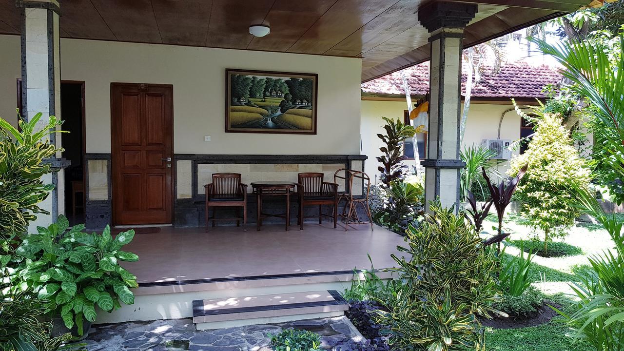 Kusnadi Hotel Legian Exteriör bild