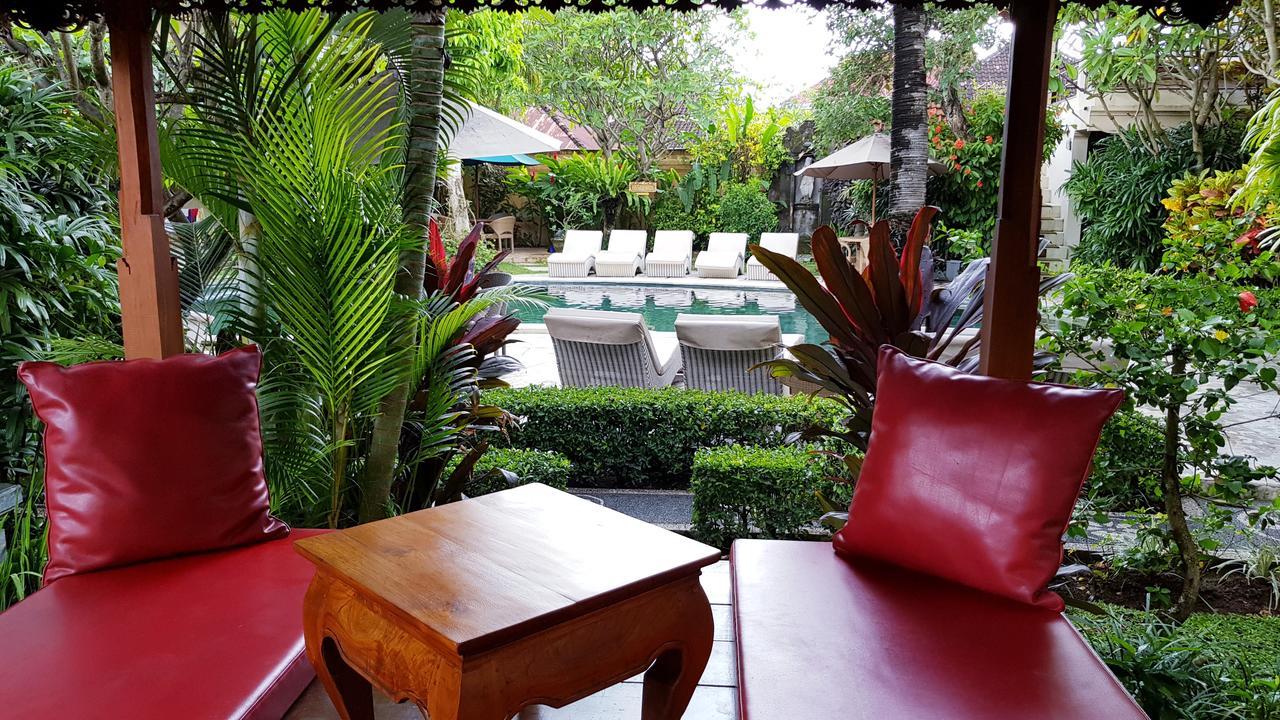 Kusnadi Hotel Legian Exteriör bild