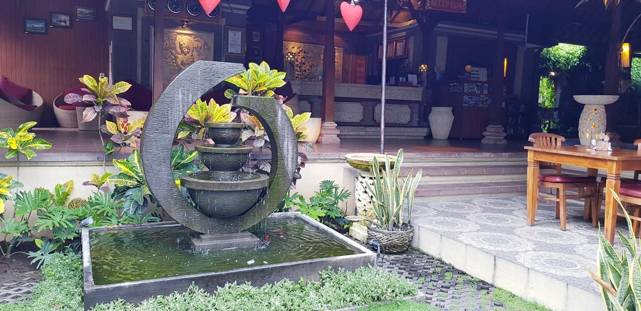 Kusnadi Hotel Legian Exteriör bild