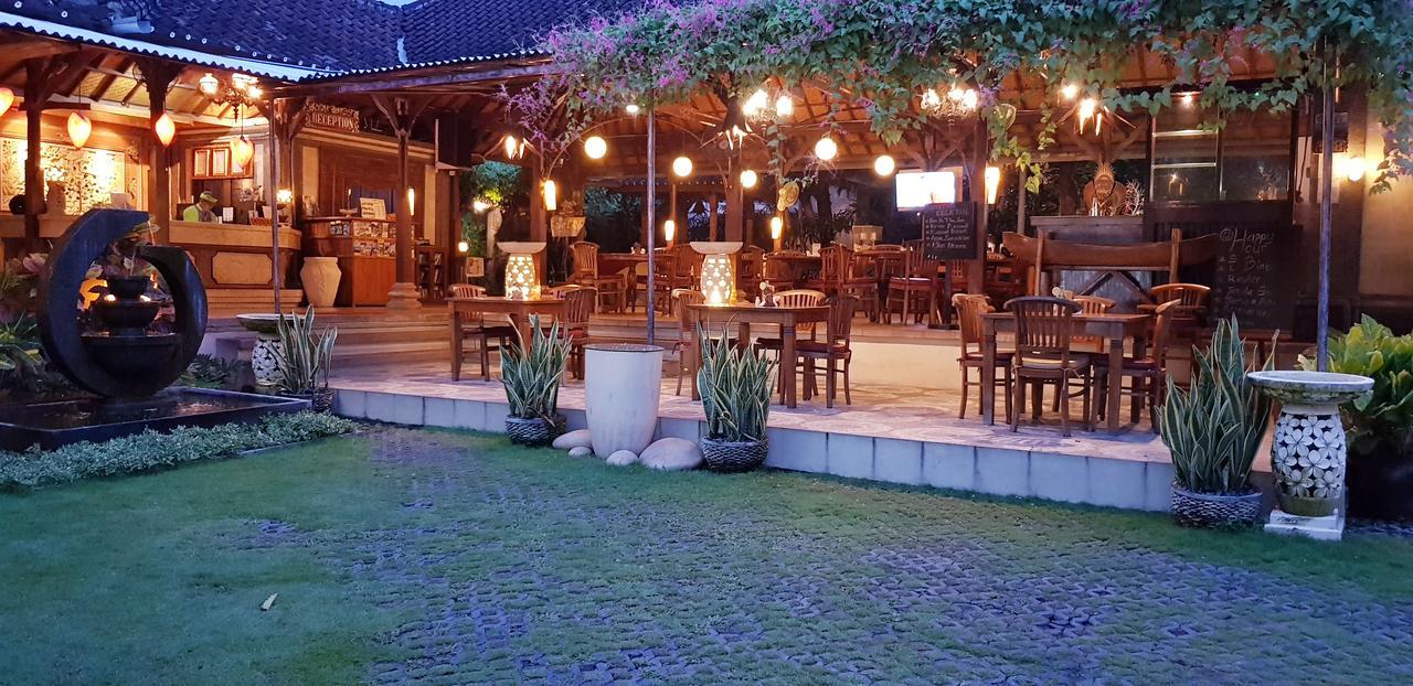 Kusnadi Hotel Legian Exteriör bild