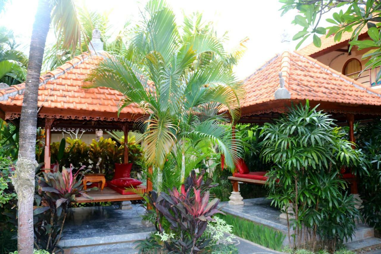 Kusnadi Hotel Legian Exteriör bild