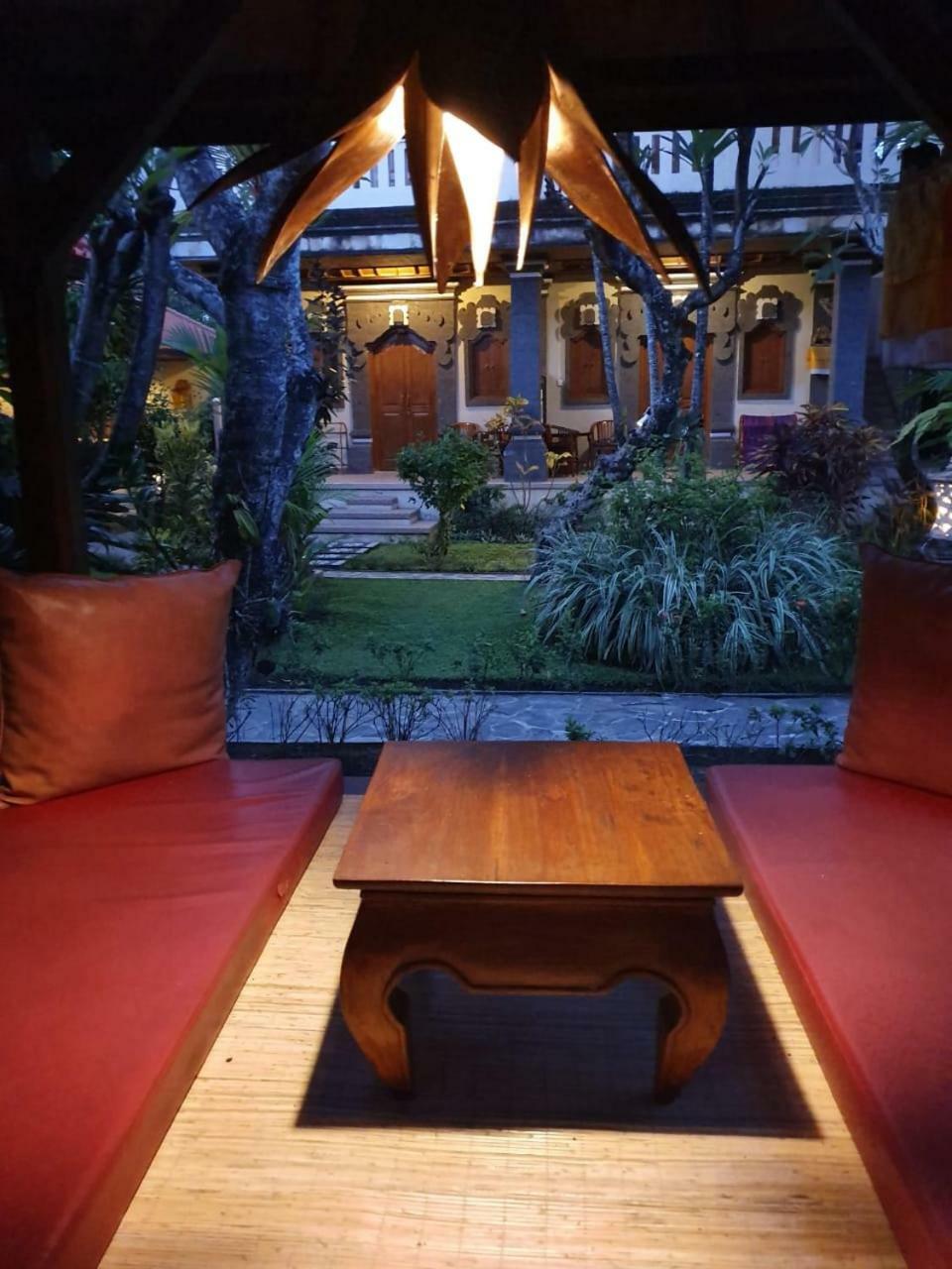 Kusnadi Hotel Legian Exteriör bild